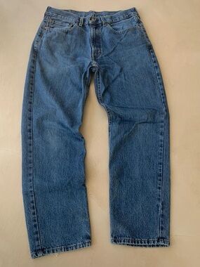Levi's relaxed 550s